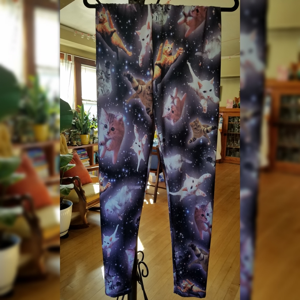 Cats in Space Leggings sz XL